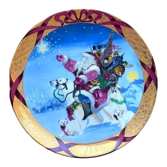DECORATIVE plate, Christmas Around the World, 1995, Santa in Greenland, EUC - Picture 2 of 4